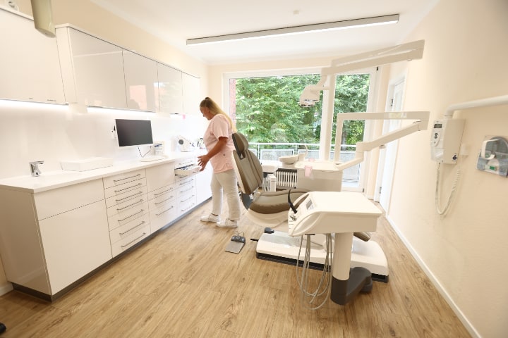Füllungen & Rekonstruktionen in der Zahnarztpraxis Dr. Asseln am Tibarg in Hamburg Niendorf